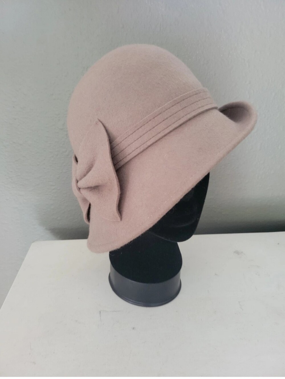 Collection One Eighteen Vintage Wool Cloche Bell Bucket Hat Cream Kentucky Derby